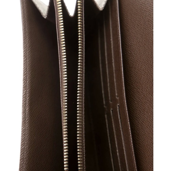 Louis Vuitton Damier Ebene Sarah Wallet - Picture 3 of 6
